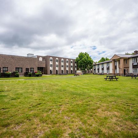 Glengarry Extended Stays トゥルーロ エクステリア 写真