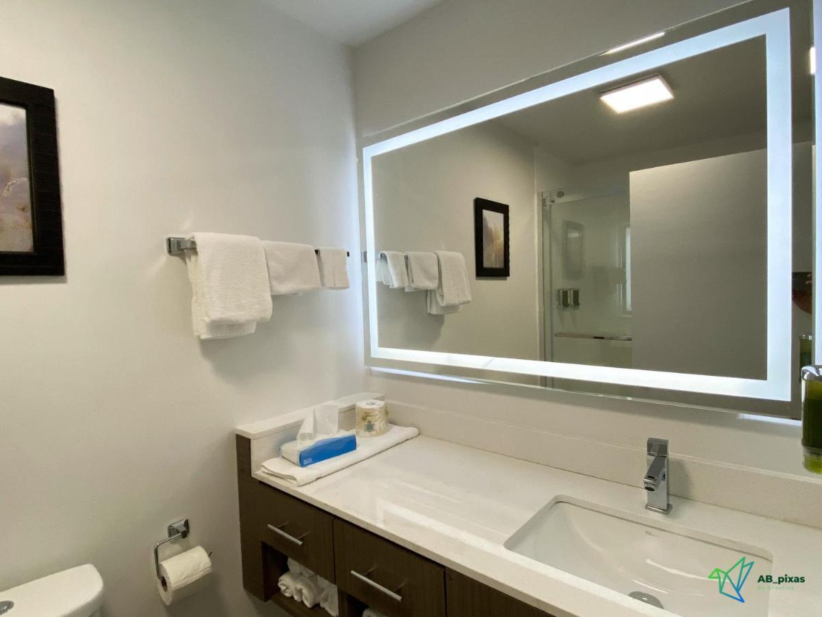 Glengarry Extended Stays トゥルーロ エクステリア 写真